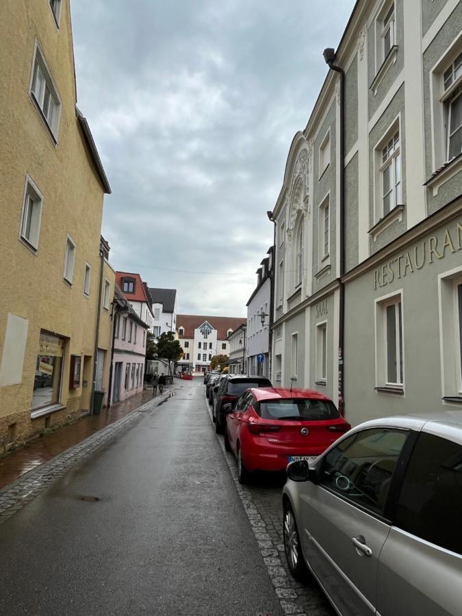 Zimmer Zum Vermieten Direkt An Der Donau Und Am Schloss Neuburg an Der Donau Eksteriør bilde