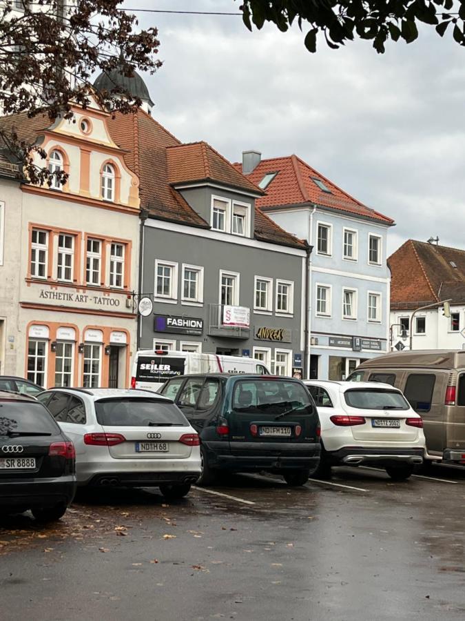 Zimmer Zum Vermieten Direkt An Der Donau Und Am Schloss Neuburg an Der Donau Eksteriør bilde